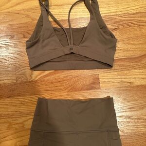 Athleta Brown salutation stash joggers and matching sports bra- worn once